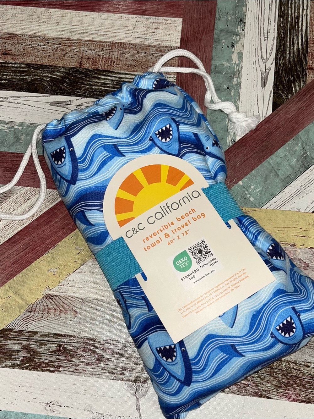 C & C California NWT Sharks Beach Towel & Travel Bag Reversible RARE 40” X 72”